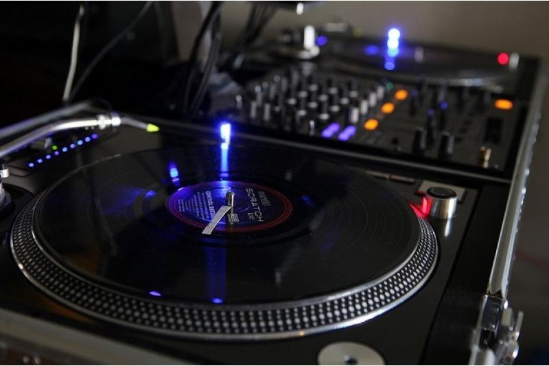 DJ Thiaguinho NL Cover