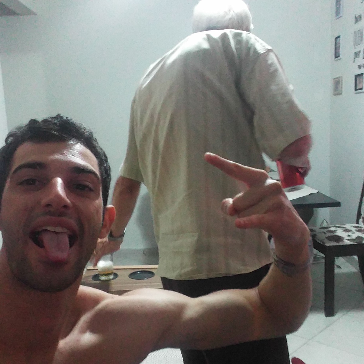 markim 18 open bar Cover